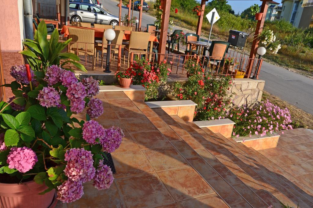Svetlana Hotel Byala  Exterior foto
